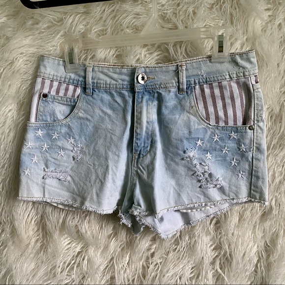 Stars and Stripes Denim Shorts - Picture 7 of 10